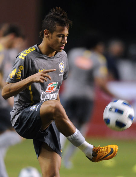 来自转会市场的报道：震惊？拉什福德去热刺？根据报...（转会传闻：拉什福德或将加盟热刺？）