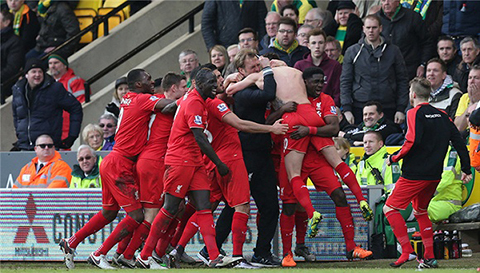 梅西航班因天气原因延误，梅西印度行第四站推迟40分钟进行（因天气影响，梅西航班延误，印度行第四站延后40分钟开始）