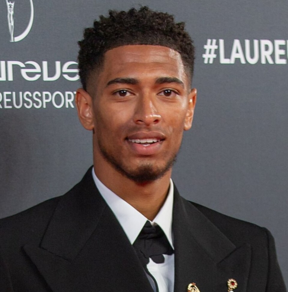 意甲对阵第30支球队球门，劳塔罗当选国米4-0科莫全场最佳（国米4-0科莫，劳塔罗当选全场最佳，完成对意甲第30队破门）