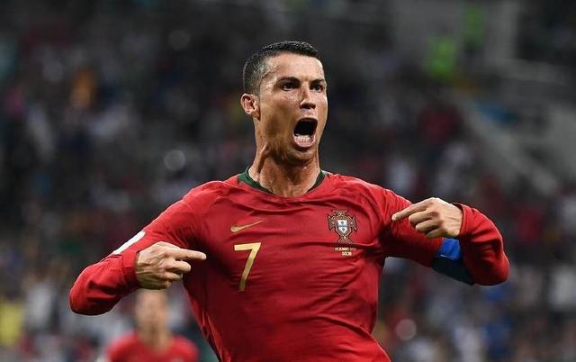 贝宁主帅：我对本届非洲杯的裁判水平非常不满，简直乱套了（贝宁主帅炮轰非洲杯执法：本届裁判水准令人失望，判罚一片混乱）