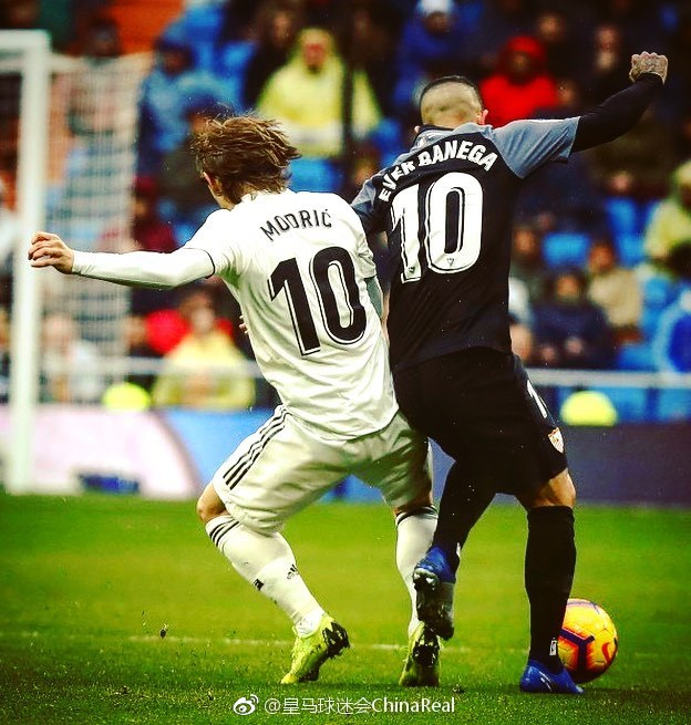 多特0-1勒沃库森无缘德国杯，马扎一击制胜，泰里耶进球被吹（德国杯：多特0-1不敌勒沃库森遭淘汰，马扎制胜，泰里耶进球被判无效）