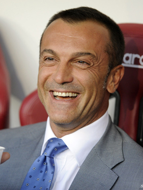 韩K联半场：双方破门乏术，水原三星暂0-0济州SK（韩职联半场：水原三星与济州SK互交白卷，比分0-0）