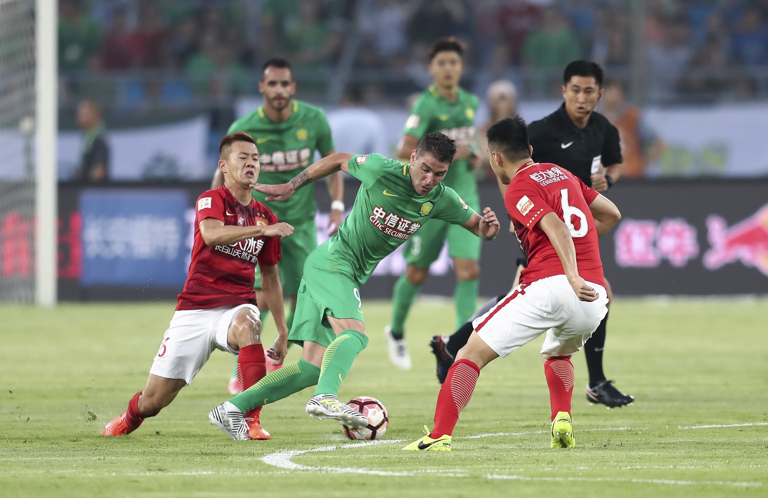 拉脱维亚前锋：也许我们大部分时间在防守，但收官战全力争胜（拉脱维亚前锋：尽管大部分时间在防守，收官战仍将全力争胜）