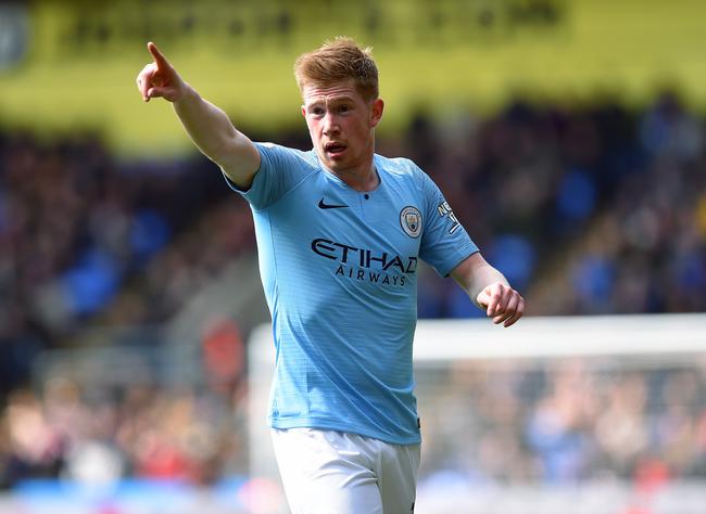 足总杯第三轮抽签：曼联对阵布莱顿，热刺大战维拉（足总杯第三轮抽签出炉：曼联遇布莱顿，热刺迎战维拉）